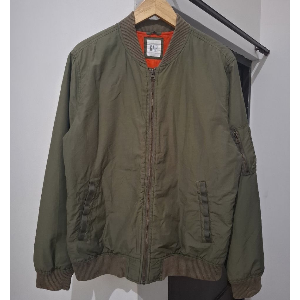 JAKET BOMBER GAP