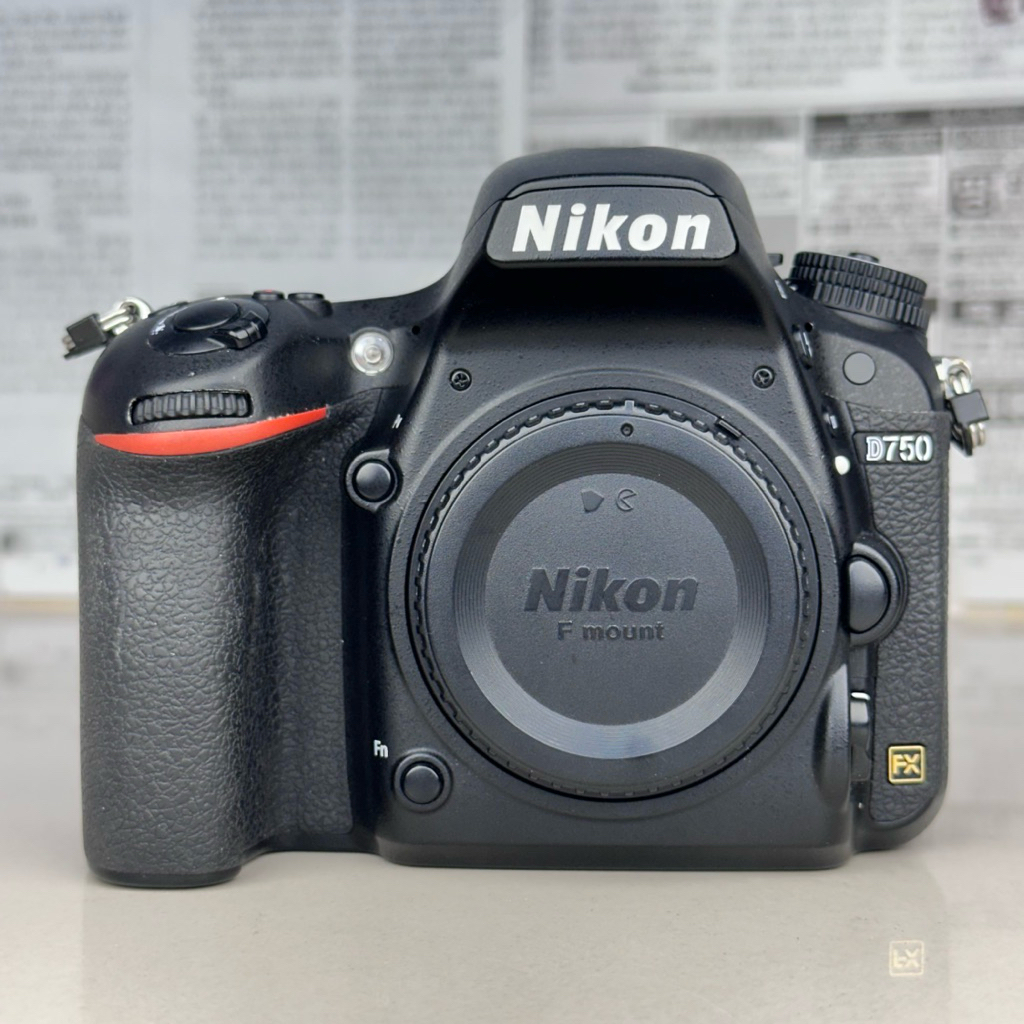 Nikon D750 non WIFI Body Only