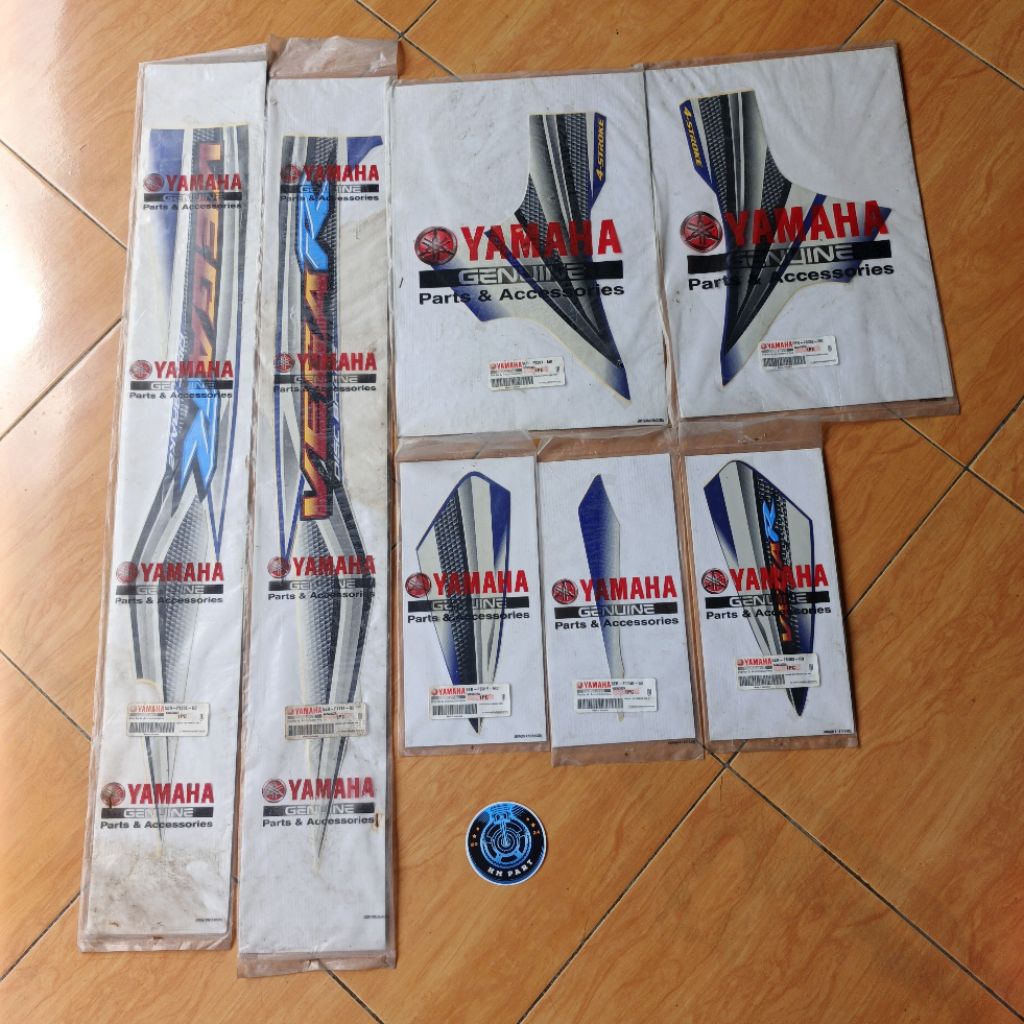 STRIPING STIKER VEGA R LAMA 2005 BIRU PUTIH