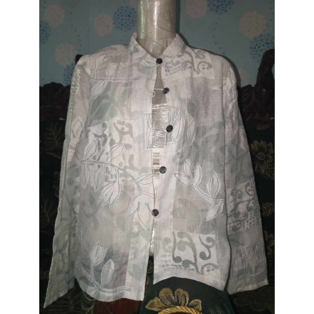 Kemeja wanita motif bunga (second)