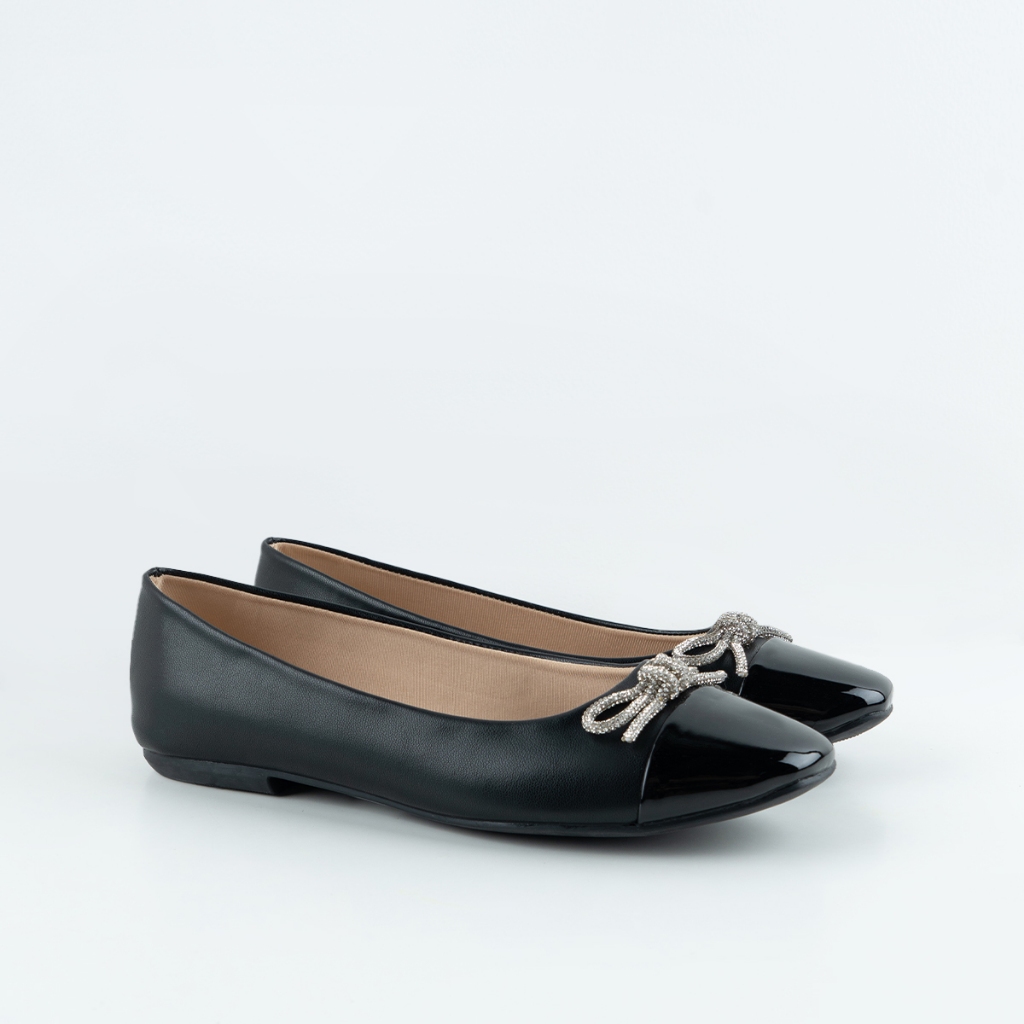 URBAN&CO Flatshoes Wanita - Chintya