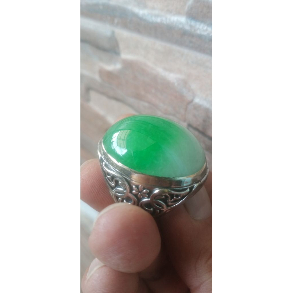 Jadeite jade giok Burma Natural