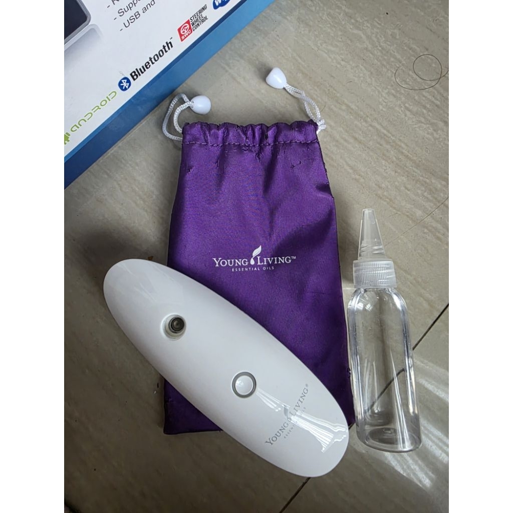 PRELOVED - gentle mist young living