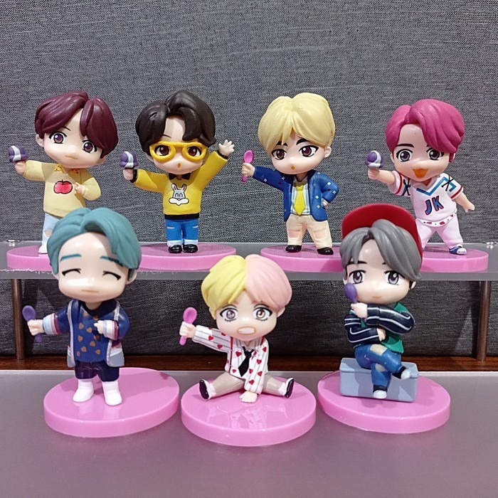 BTS Tiny Tan X Baskin Robbins Action Figure Set isi 7
