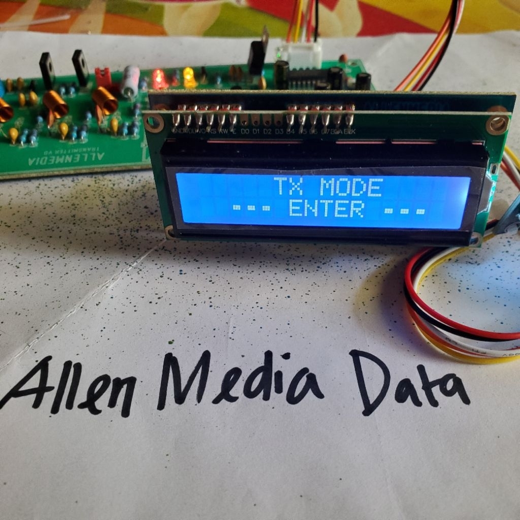 SPESIAL 1 SET PLL FM TRANSMITTER DAN RECEIVER SPESIAL BRIK 50-108 MHz