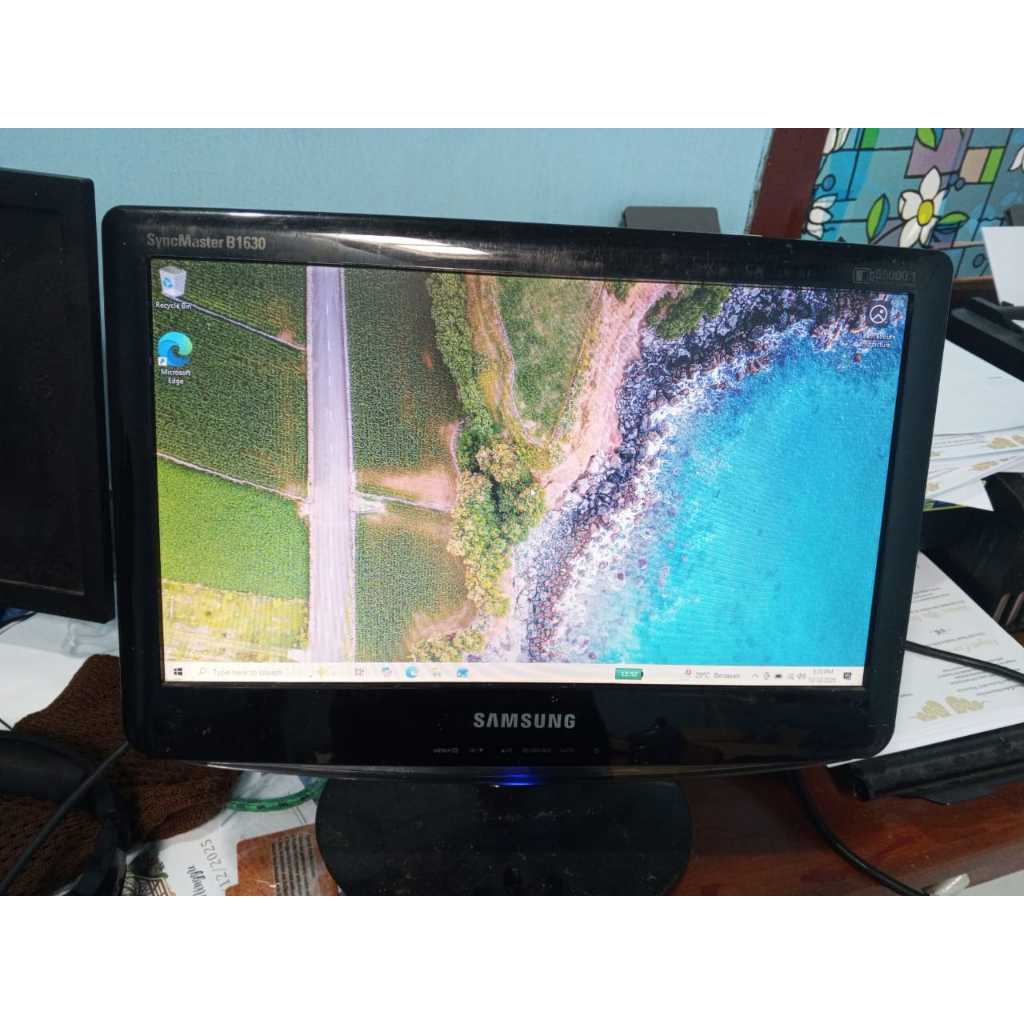 Harga Monitor Samsung 16 Inch Terbaru Agt 2026 | BigGo Indonesia