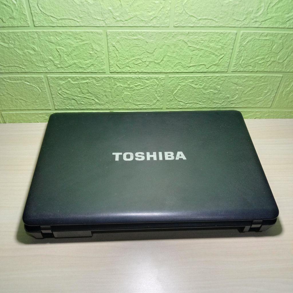 Kesing Case Casing Original Laptop Toshiba Satellite C600