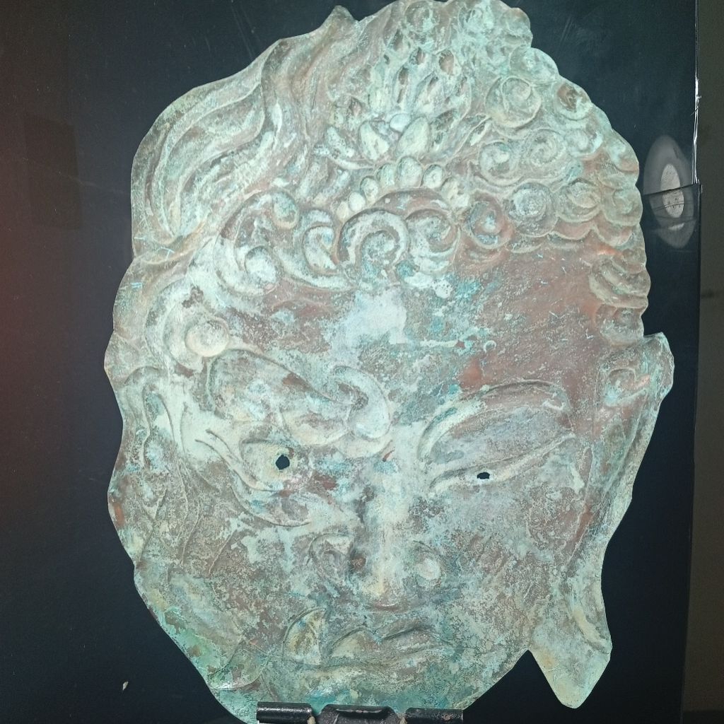 1 biji topeng perunggu kuno temuan galian