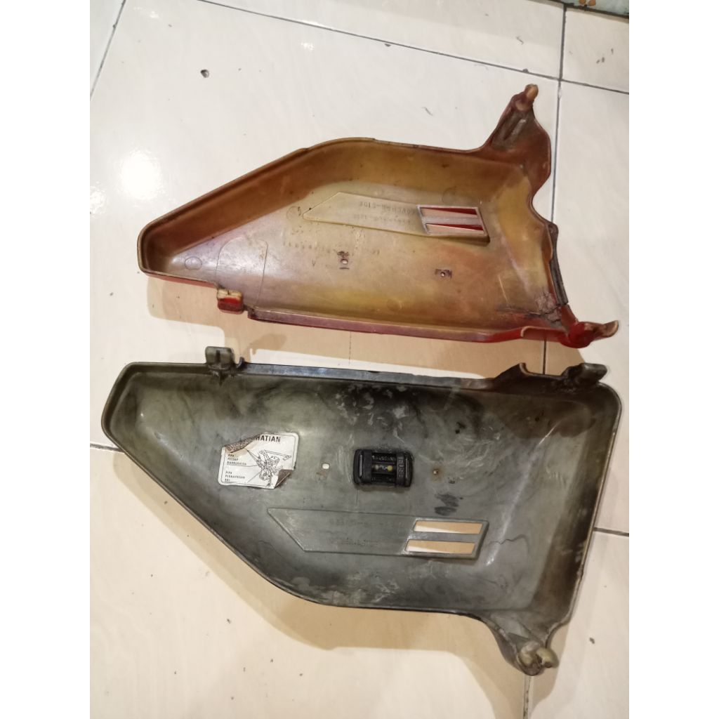 Tepong Aki Tutup aki cover aki Honda gl100 GL100 series CDI original