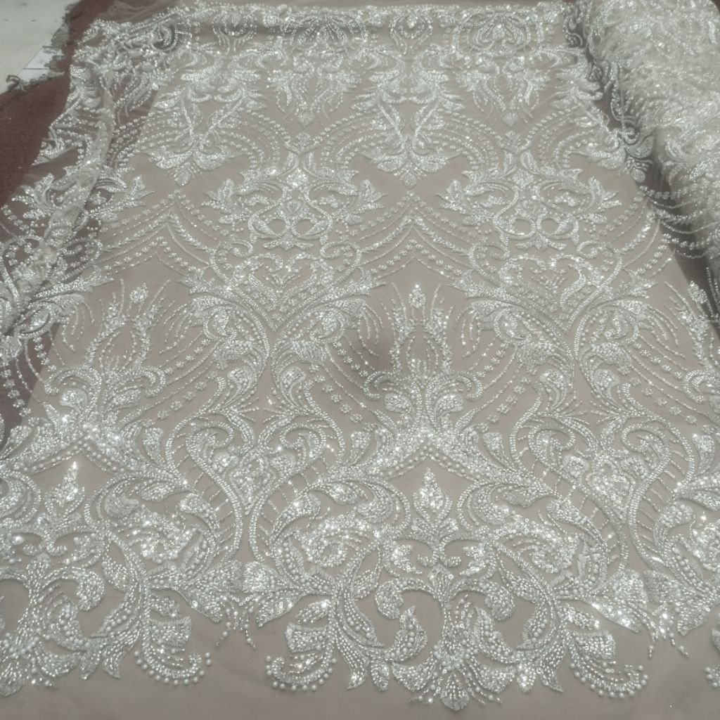 Tile Full Payet Special Warna Putih BW