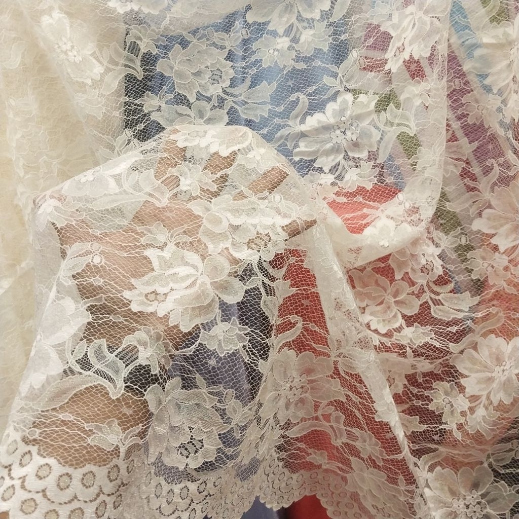 KAIN/BAHAN BRUKAT LACE/MOTIF BUNGA/BRUKAT KEBAYA(Lebar 120 cm)