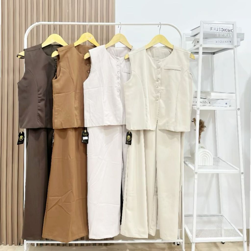 Nindy OneSetCelana By Hirembulan