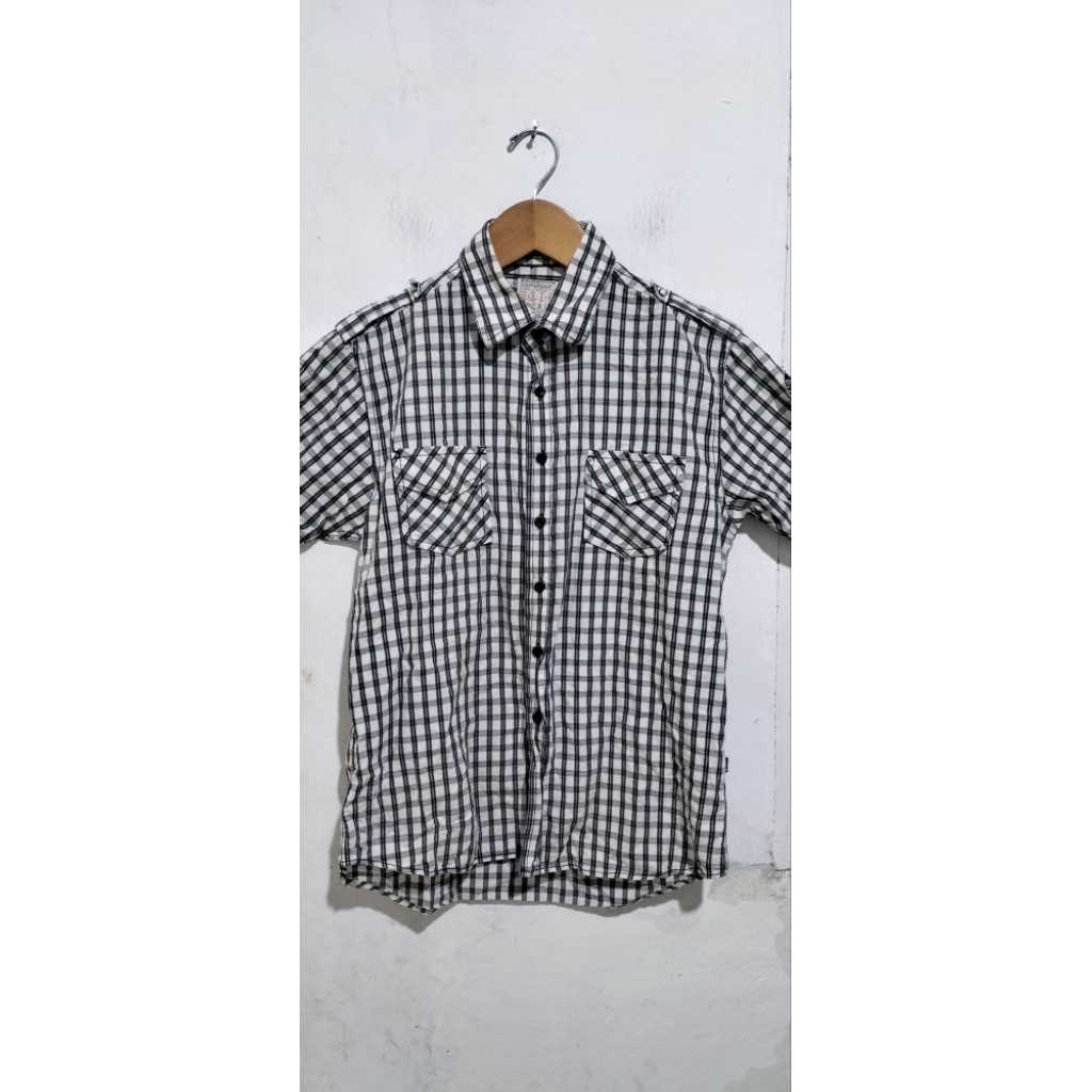 Atasan Baju Kemeja Pria Ezio Keren