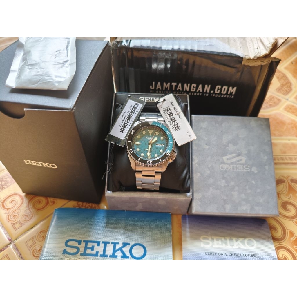 Seiko 5 Sports SRPJ45K1 Time Sonar