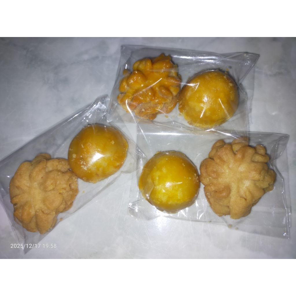 [SAMPEL] Nastar + Mawar Roombutter Hollman & Anchor