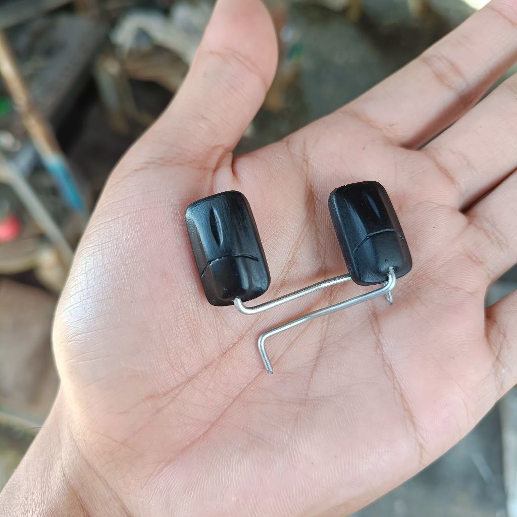 Spion miniatur truk plastik model canter