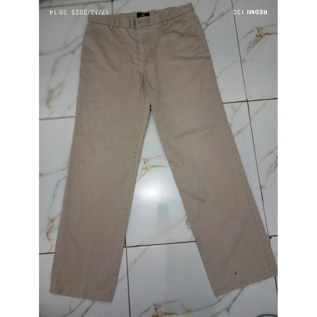 preloved celana panjang chino pria dockers