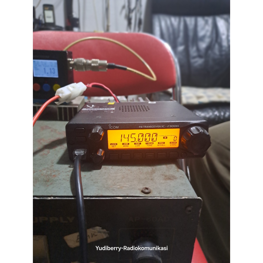 Radio Rig Icom IC2300H Original  Rig Icom IC 2300 Made in Japan Asli Kondisi Sangat Istimewa