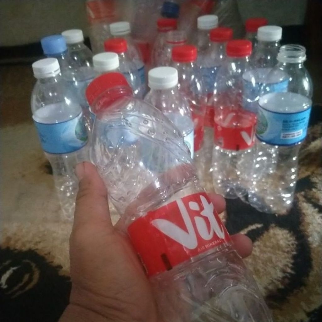 botol kosong, botol kosong, botol kosong bersih,