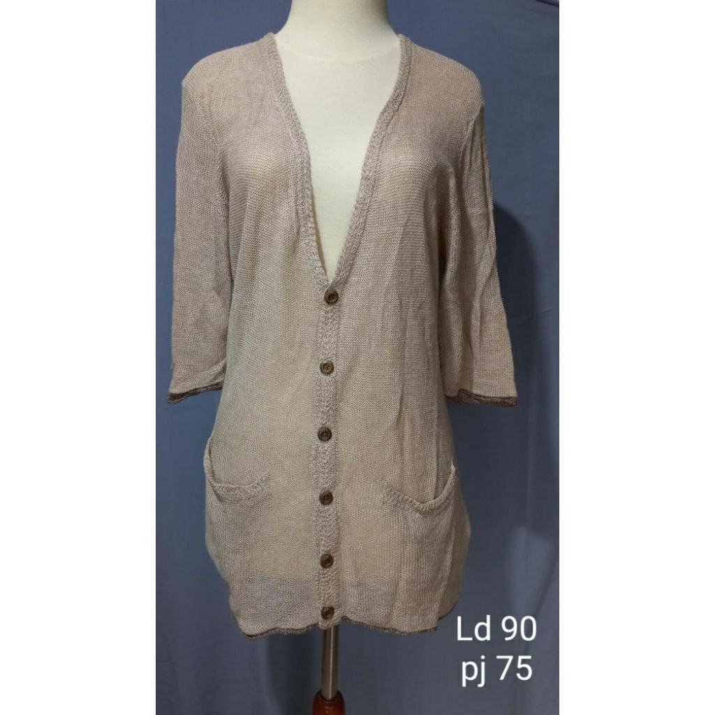 atasan rajut kancing depan