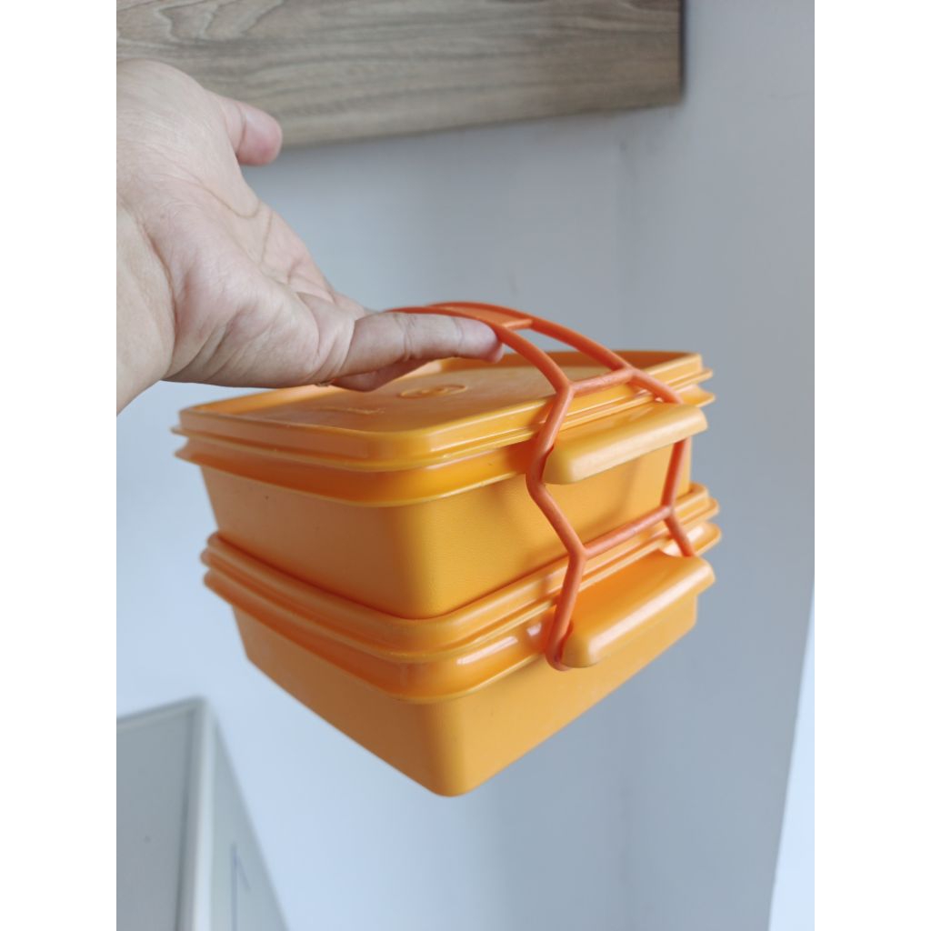 Rantang tupperware