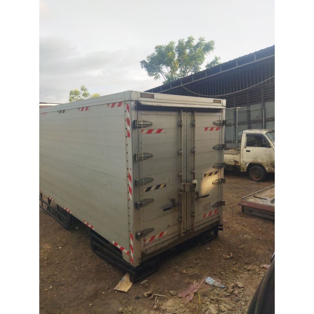 karoseri box pickup