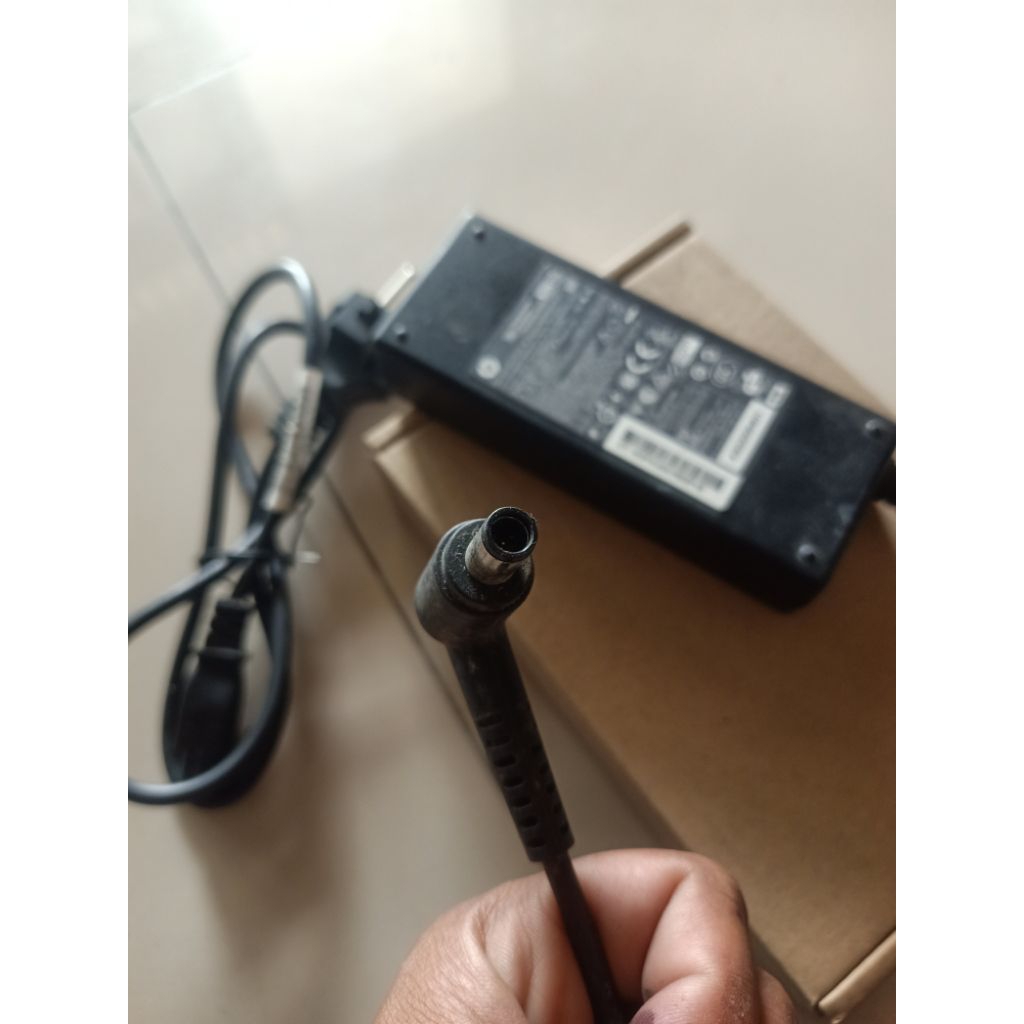 Adaptor Charger HP Compaq Presario CQ40 CQ41 CQ42 CQ43