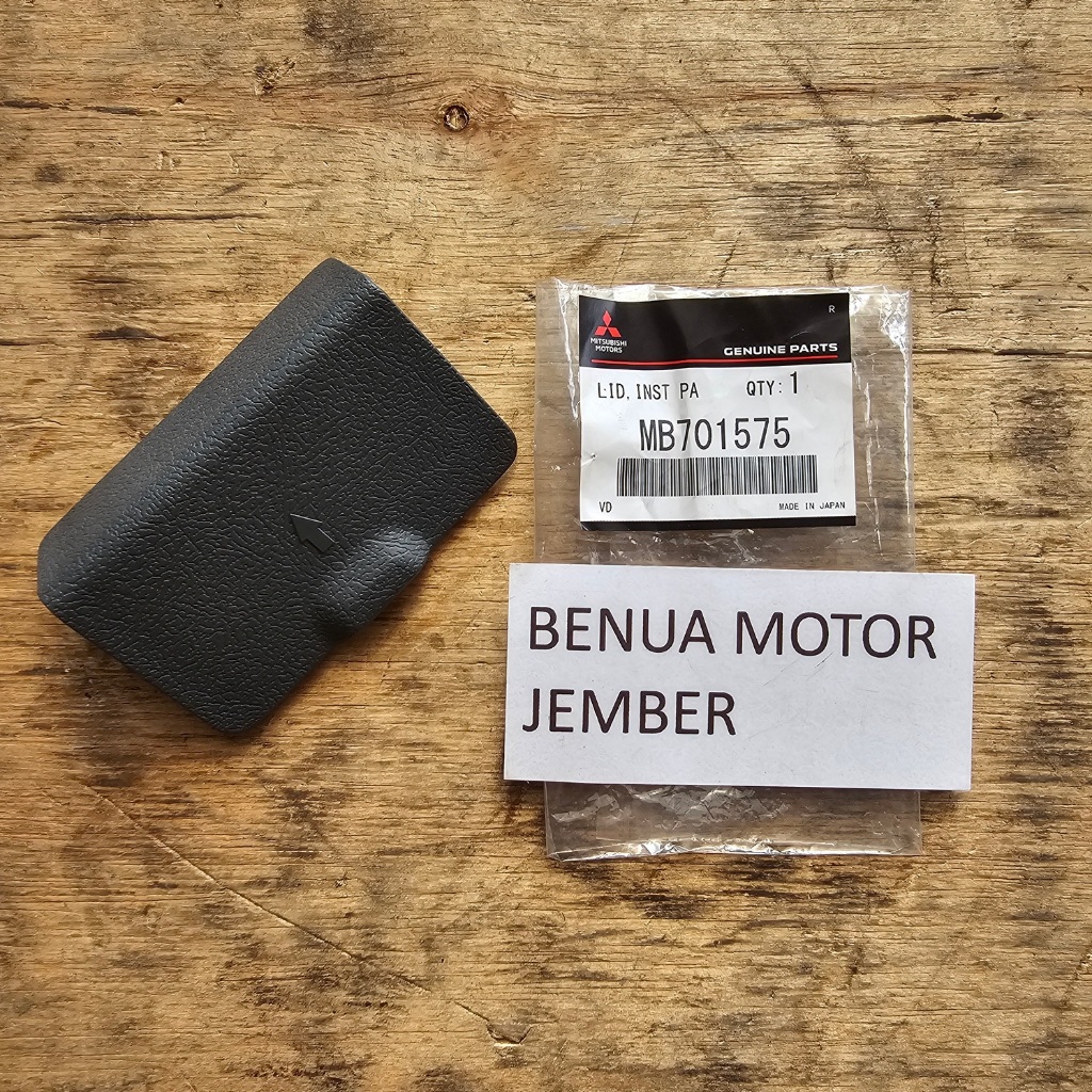 Dashboard Dasbor Tutup Cover Tabung Minyak Rem L300 Original Asli KTB