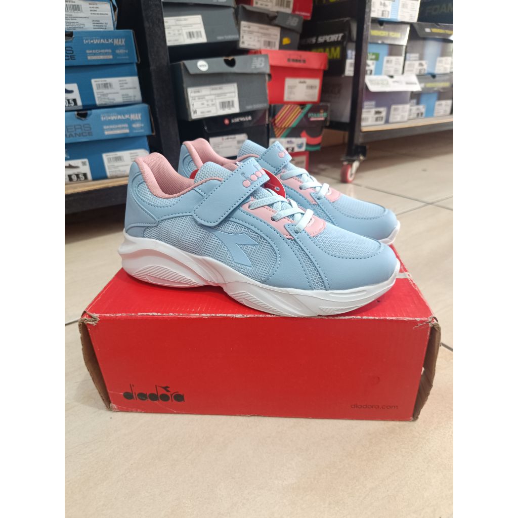 DIADORA FAYE SIZE 35