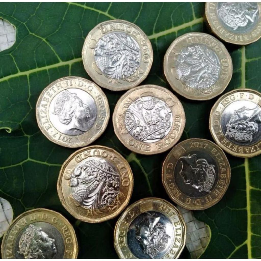 Koin Bimetal 1 Poundsterling Inggris Koleksi Coin Logam Bekas Lama Kuno Antik Jadul Langka Asing Lua