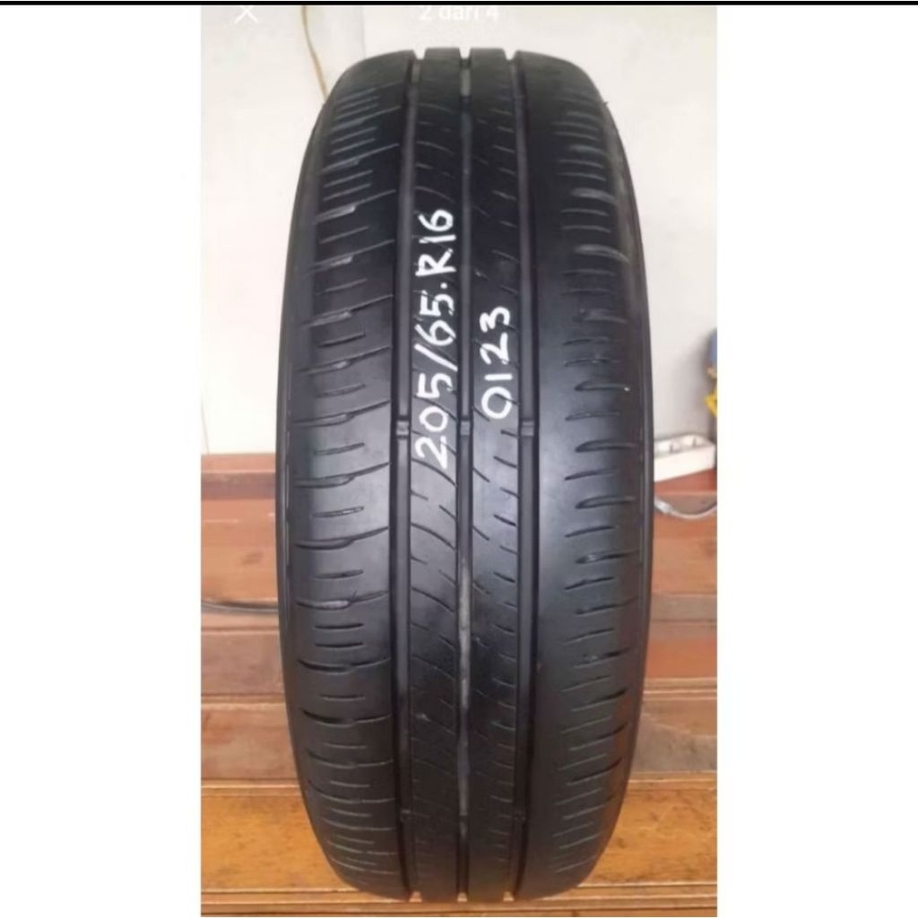 Ban Mobil Copotan Ring 16 Merek Dunlop 205/65 R16 Second Tubles