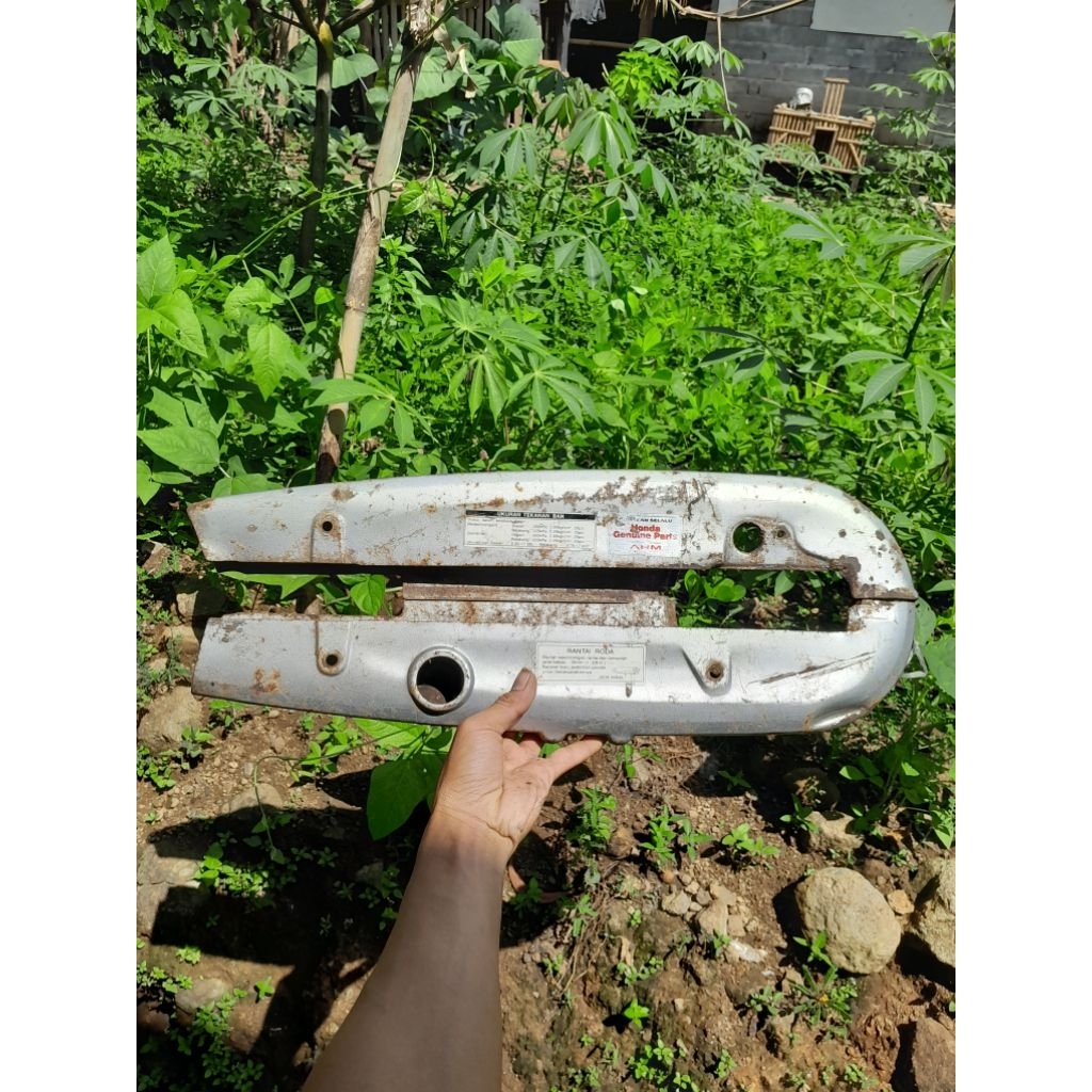 ketengkes tutup rante honda karisma 125 original