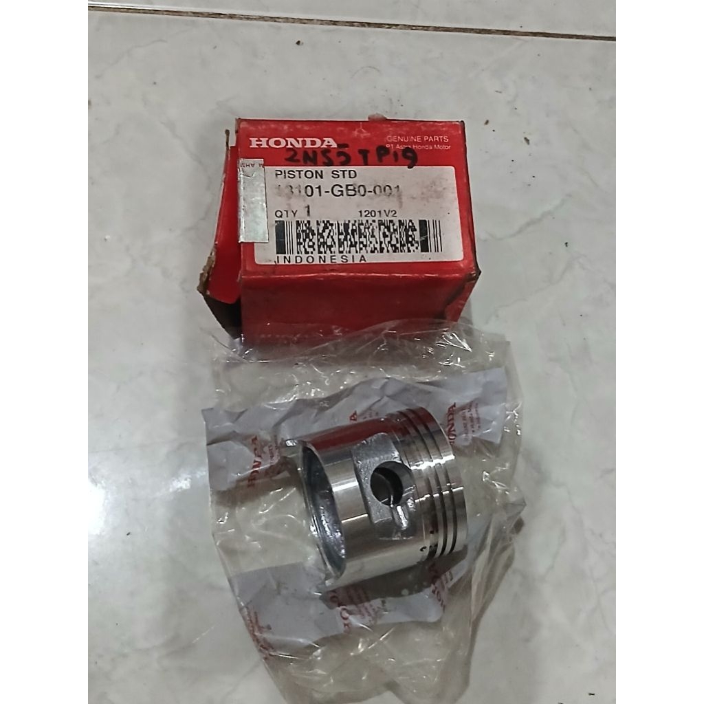 13101 - GB0 - 001 PISTON HONDA C700 ovs ( 0 ) ORIGINAL BARU AHM