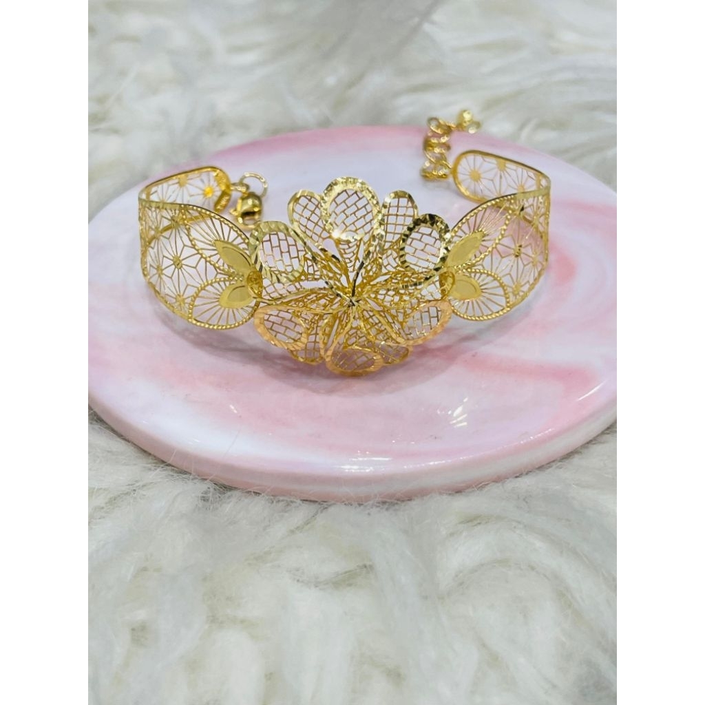gelang bunga kerawang elegant terbaru emas asli kadar 700