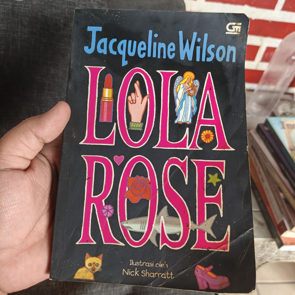 [Preloved] Lola Rose  Jacqueline Wilson