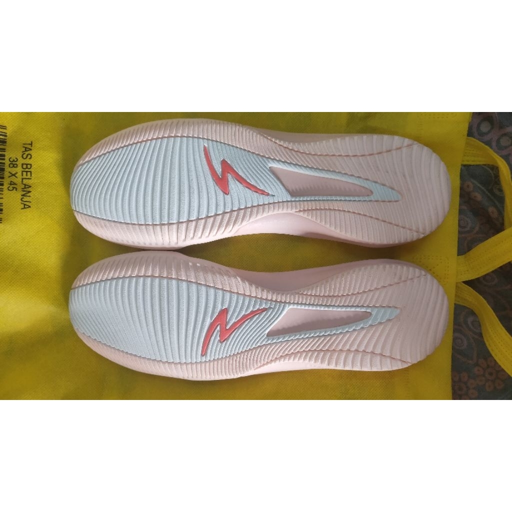outsole sepatu futsal specs ori