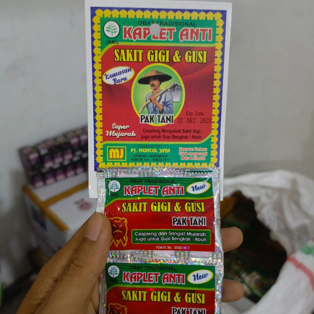 Pak Tani mengobati Sakit Gigi dan Gusi ORI