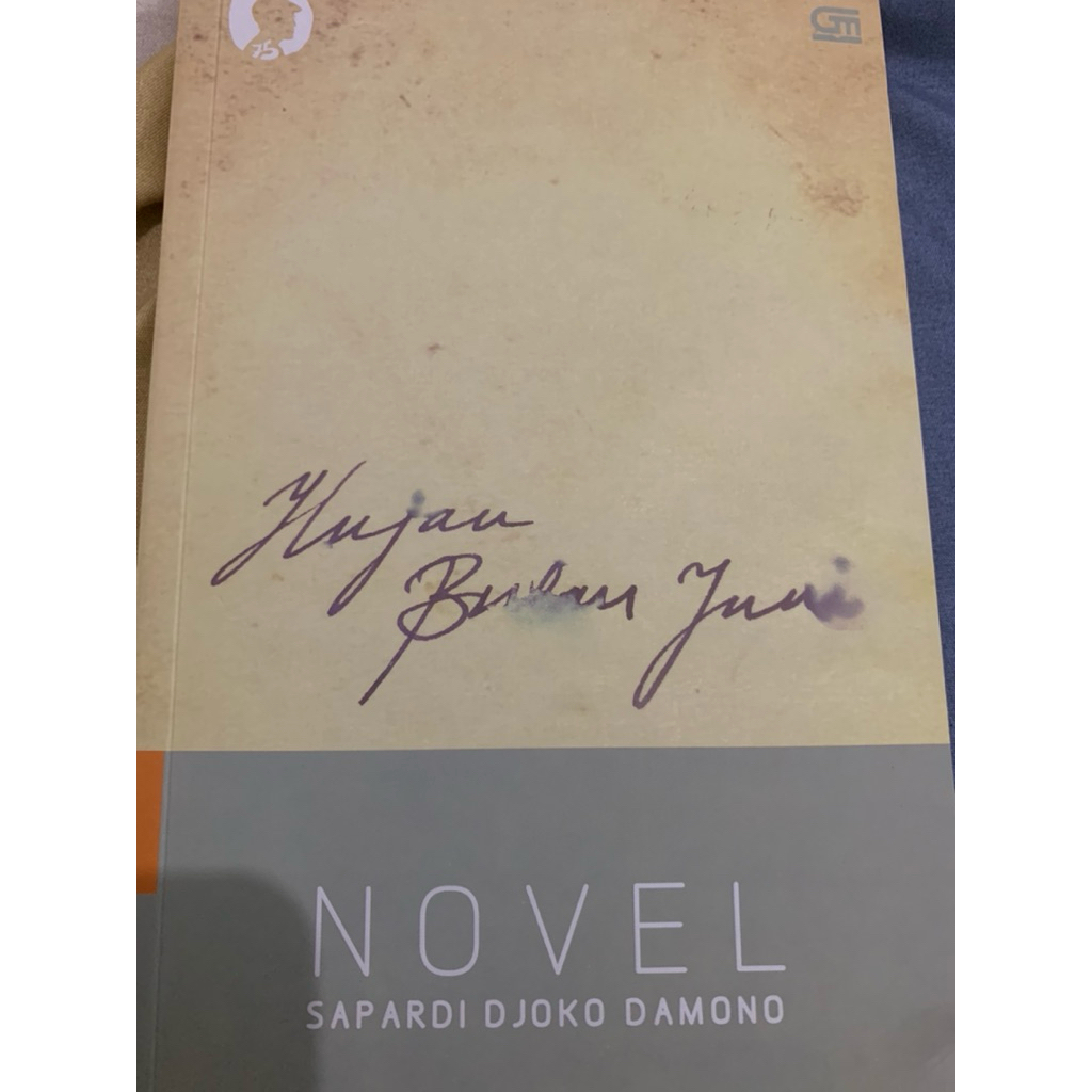 Preloved Novel hujan bulan juni
