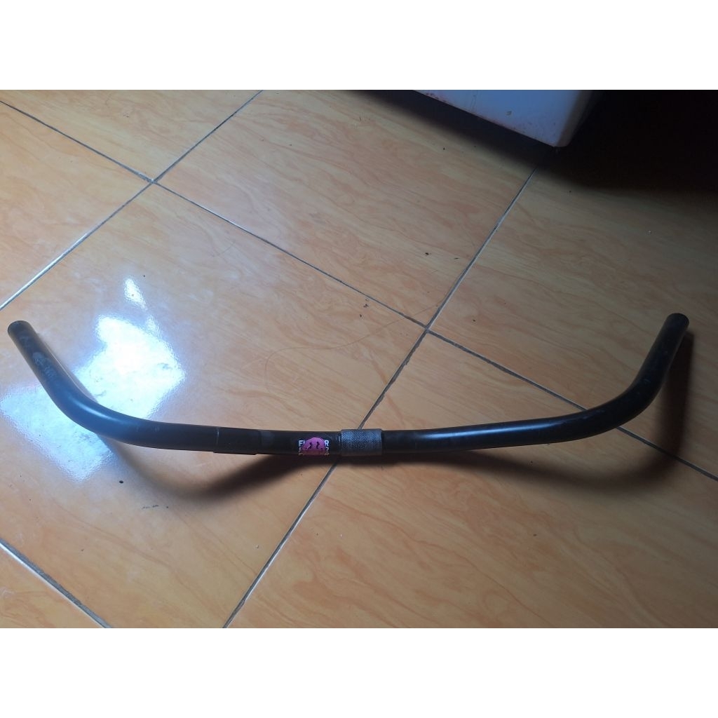 handlebar edwan bao edsen (samosir)