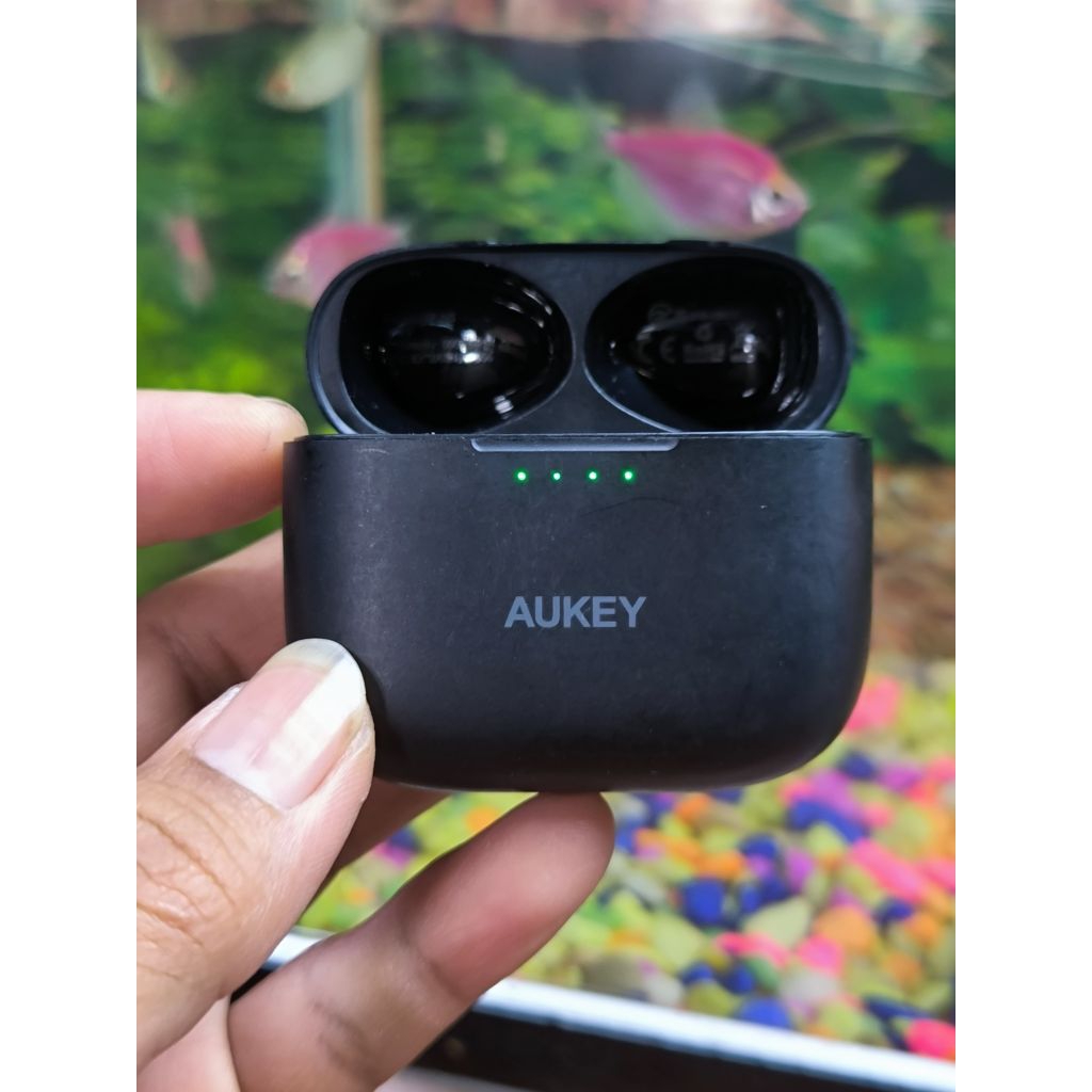 Case/tempat pengisian Tws Aukey EP-N5 ANC