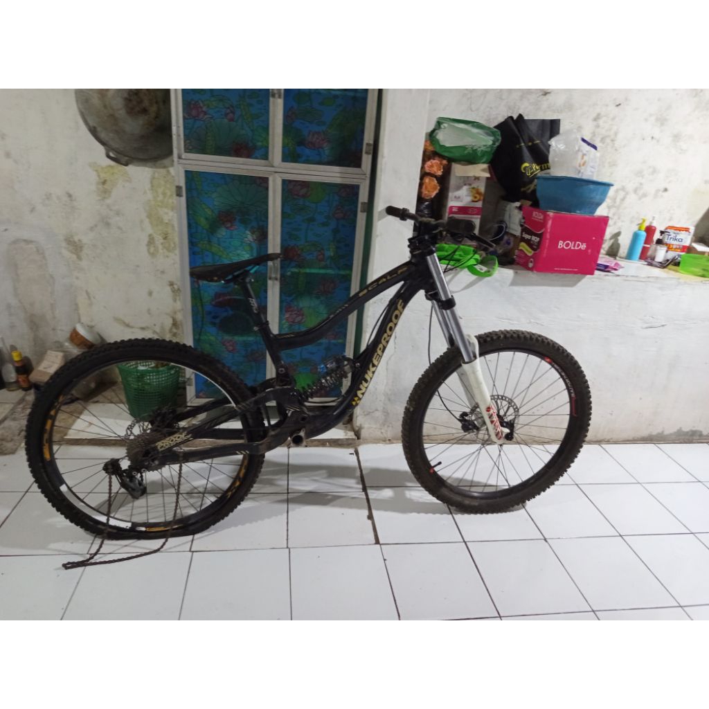 nukeproof scalp dh not dh t7 t8 n9