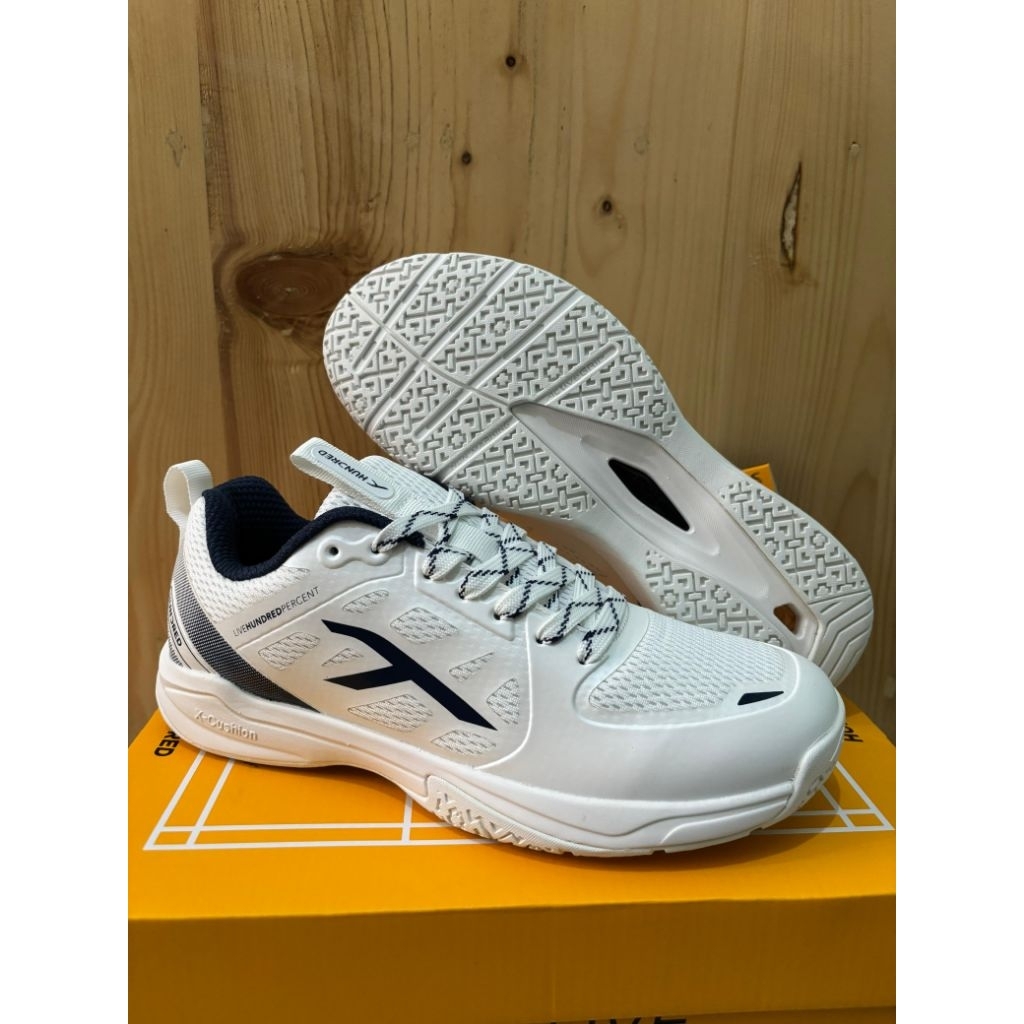 VELOCITY Z HNDRD SEPATU BULUTANGKIS