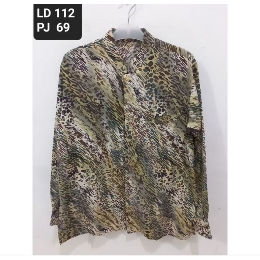 Kemeja Motif Vintage Second not nike