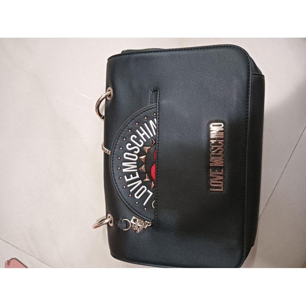 preloved love moschino bag like new