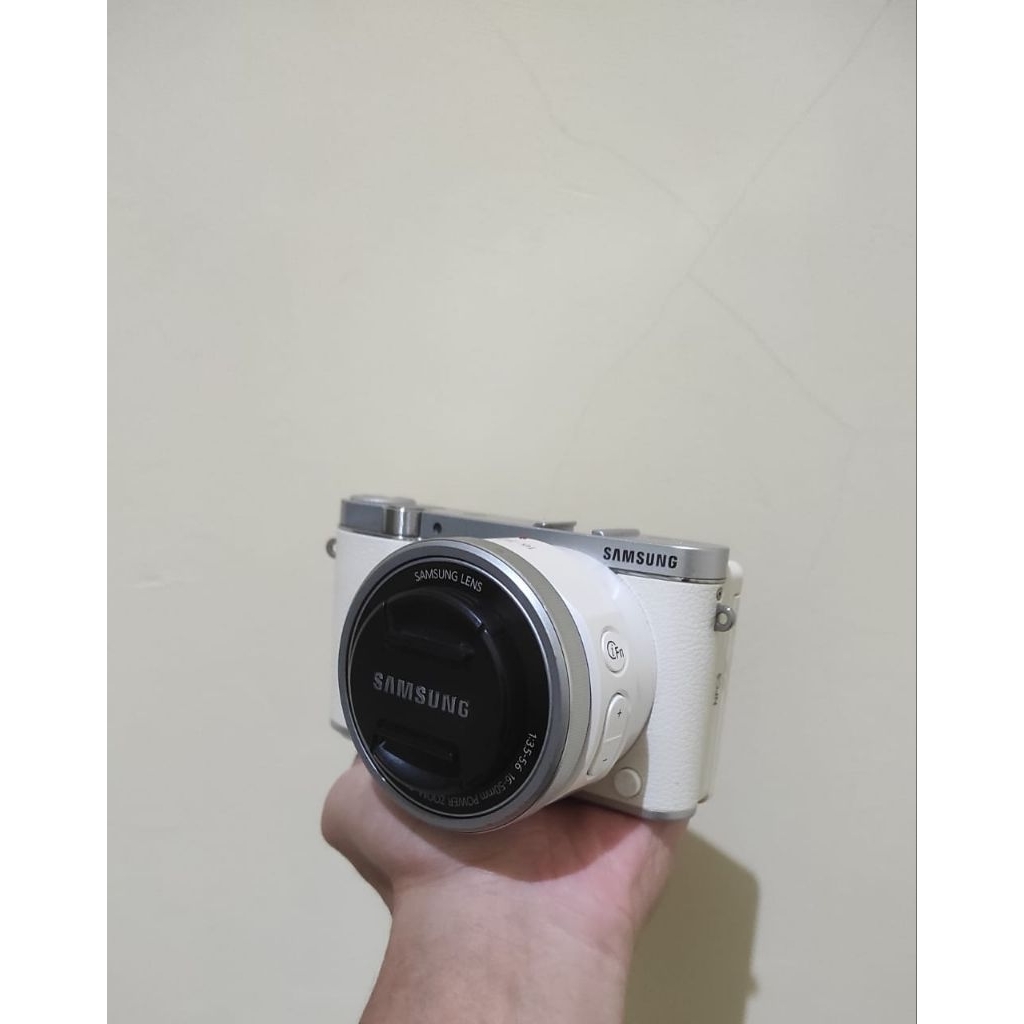 KAMERA MIRRORLES SAMSUNG NX3000 FULLSET