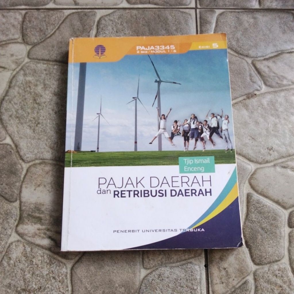 BUKU PAJAK DAERAH DAN RETRIBUSI DAERAH.