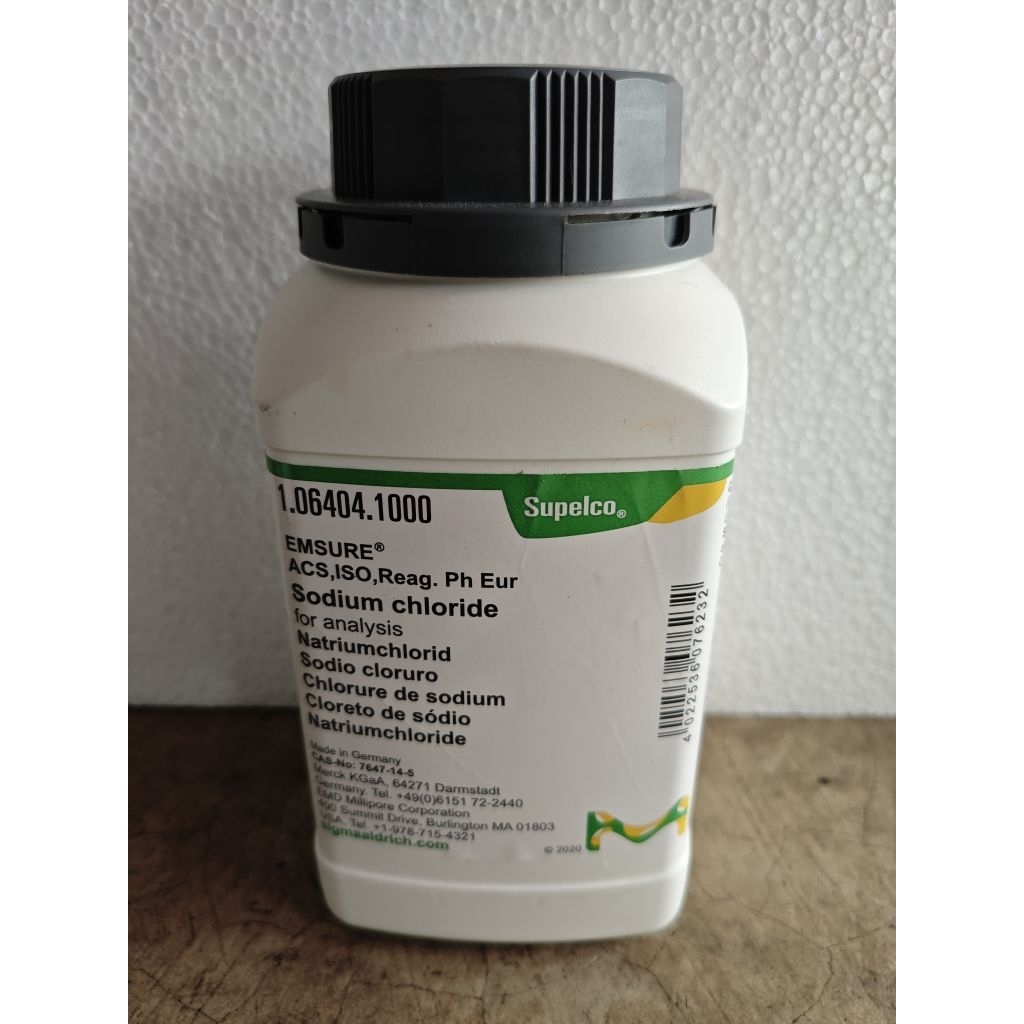 1.06404.1000 Sodium chloride for Analys Merck