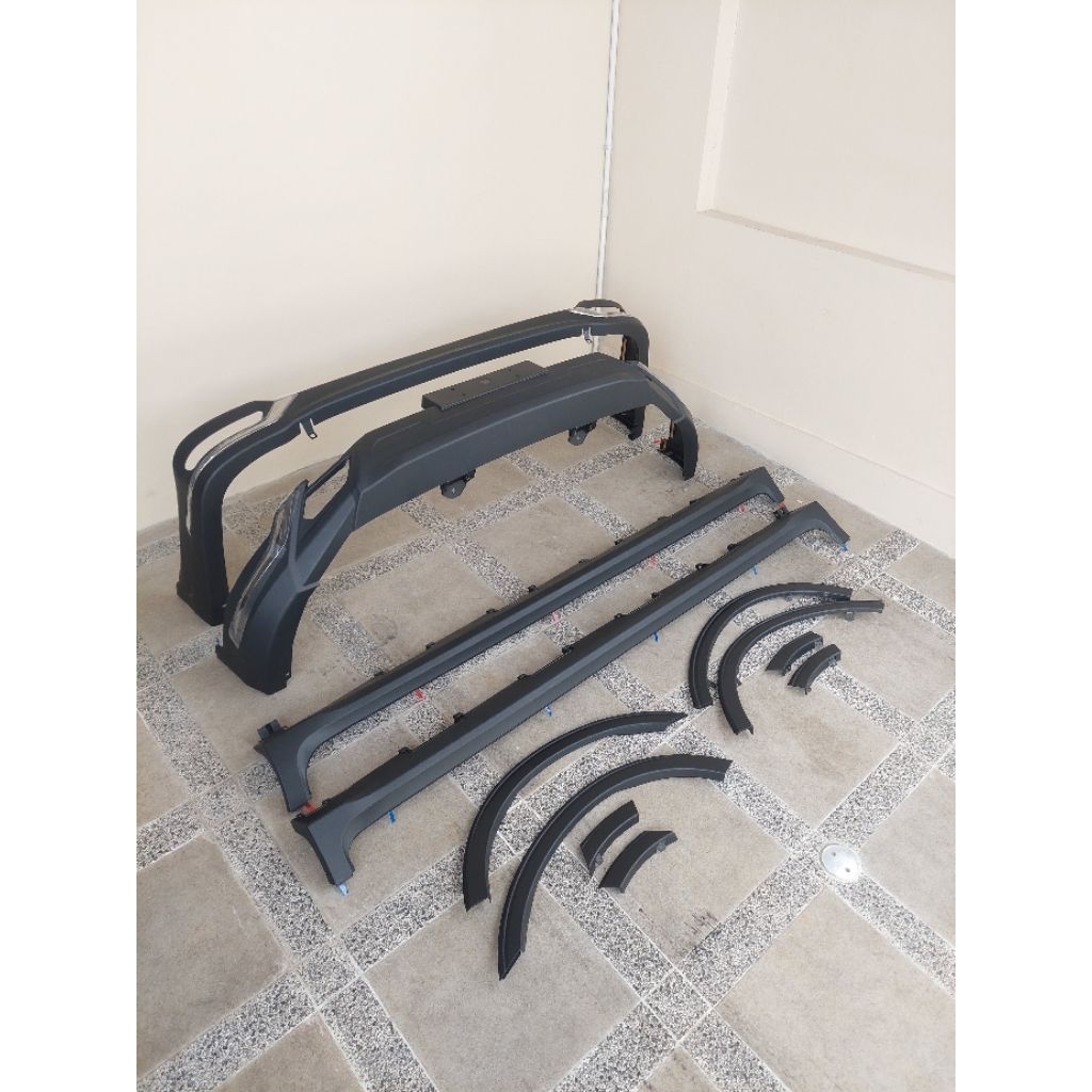 Bodykit Innova Reborn Facelift 2021 - 2025 / Bodykit Venturer Facelift / Bodykit Innova Reborn