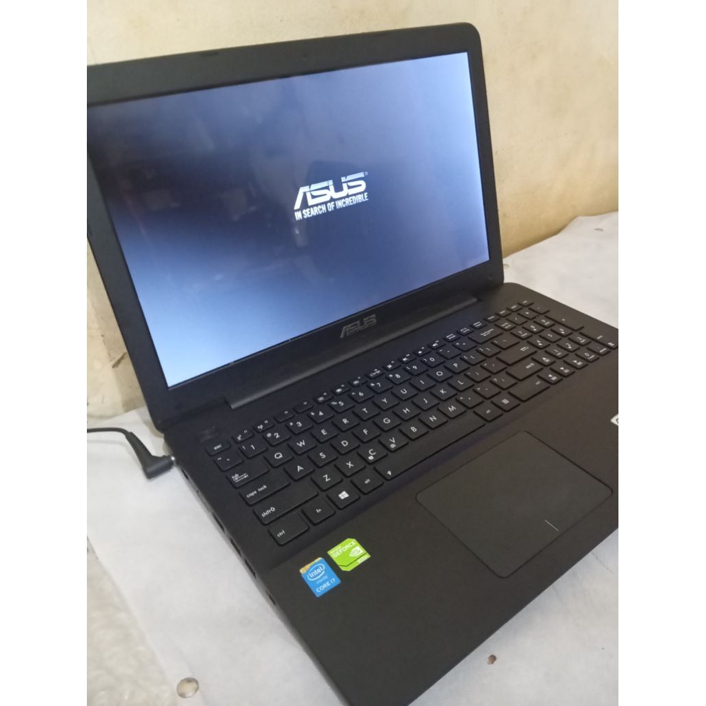 Laptop ASUS Core i7 GEN 4 Ram 8 Gb Hardisk 1 Tb Display 15 Inch