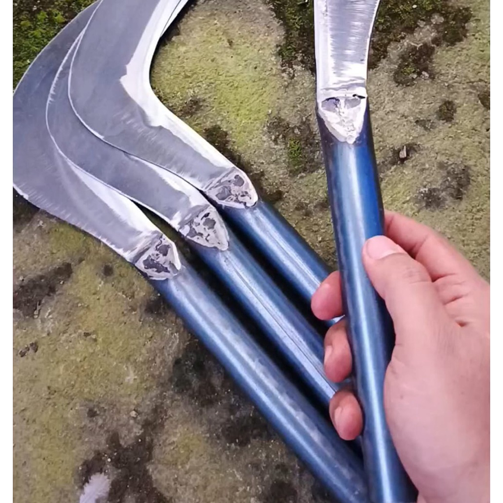 Alat berkebun sabit rumput bahan baja slendang gagang besi kuat